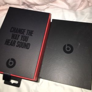 Beats solo wireless headphones